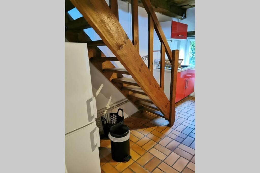 Petite Maison Dans Les Monts D'Arree Ty Coz Commana Eksteriør billede