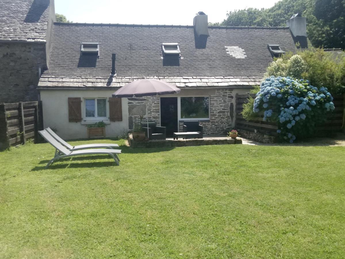 Petite Maison Dans Les Monts D'Arree Ty Coz Commana Eksteriør billede